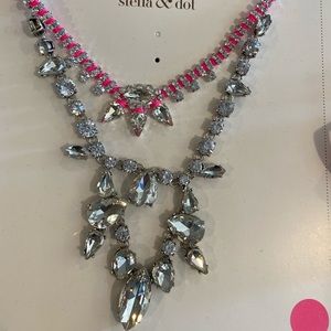 Statement necklace